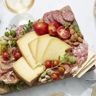 hop-along-platter.webp
